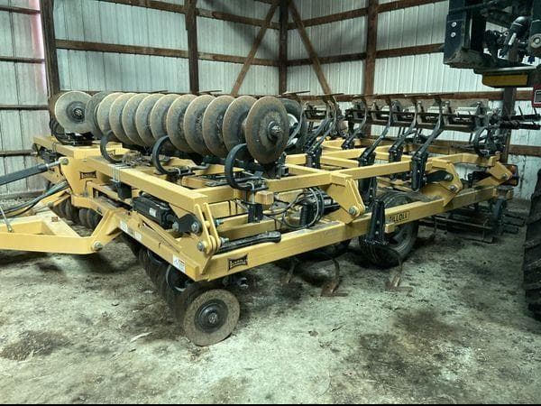 Image of Landoll 876-30-C equipment image 2