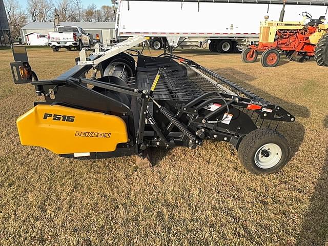 Image of Lexion P516 equipment image 3