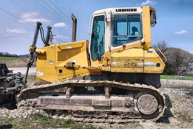 Image of Liebherr PR724 XL equipment image 4