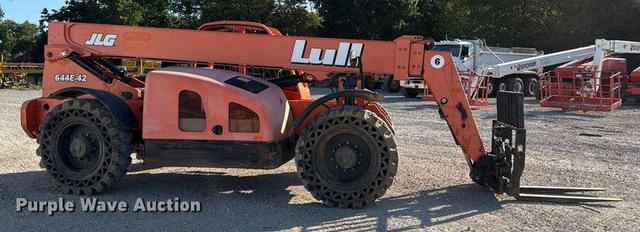 Image of Lull 644E-42 equipment image 3