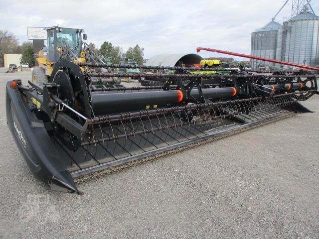 Image of MacDon D-65S equipment image 2