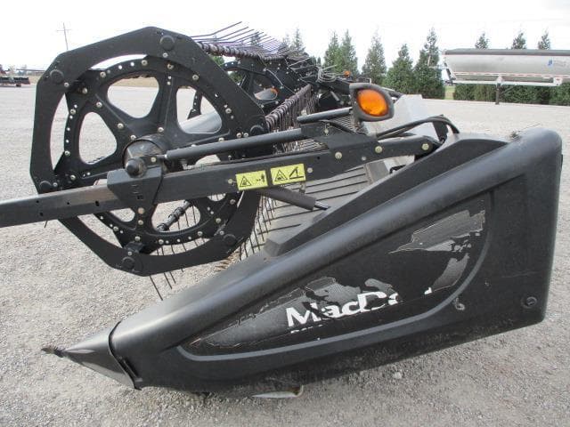 Image of MacDon D-65S equipment image 4