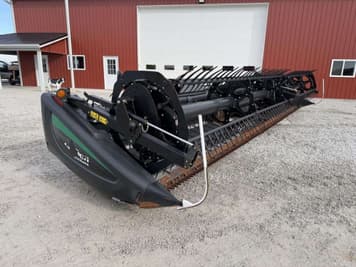 Main image MacDon FD75