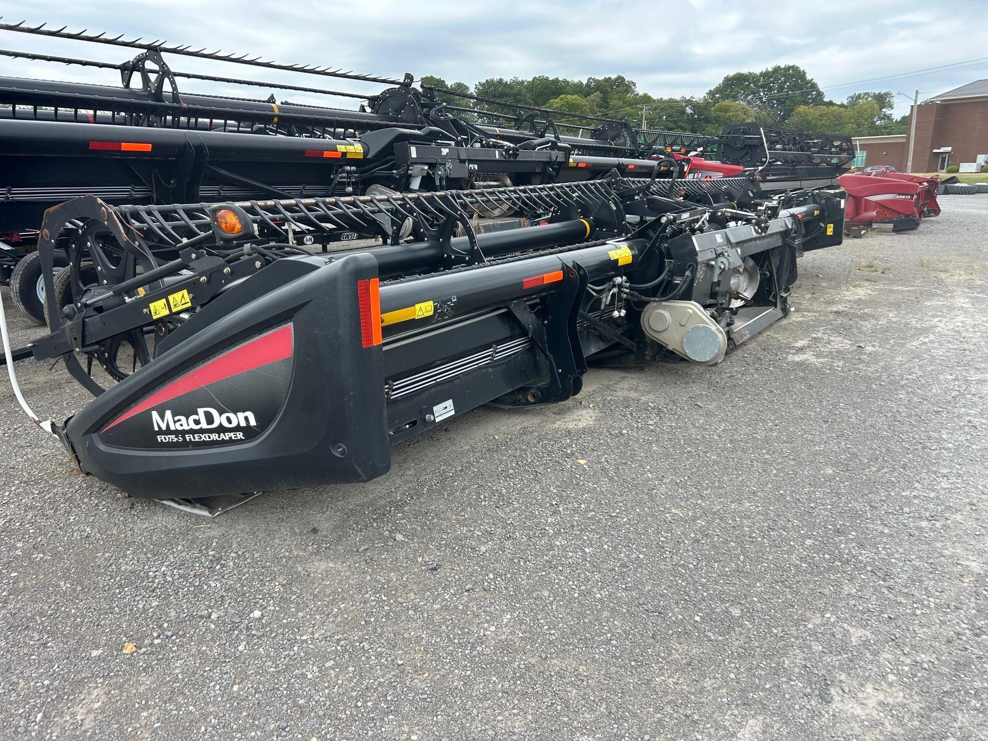 Main image MacDon FD75S