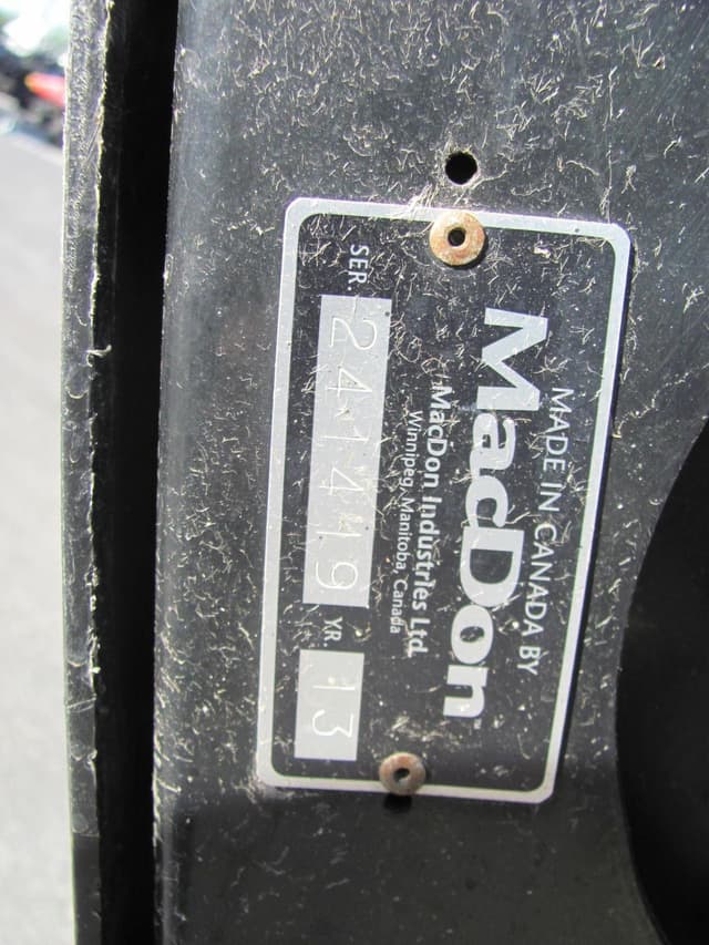 Image of MacDon FD75S equipment image 1