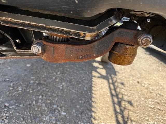 Image of MacDon FD75D equipment image 3