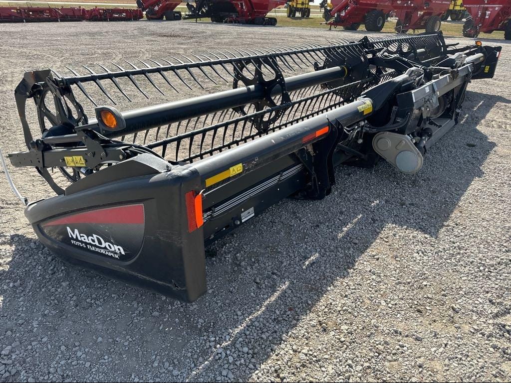 Main image MacDon FD75S