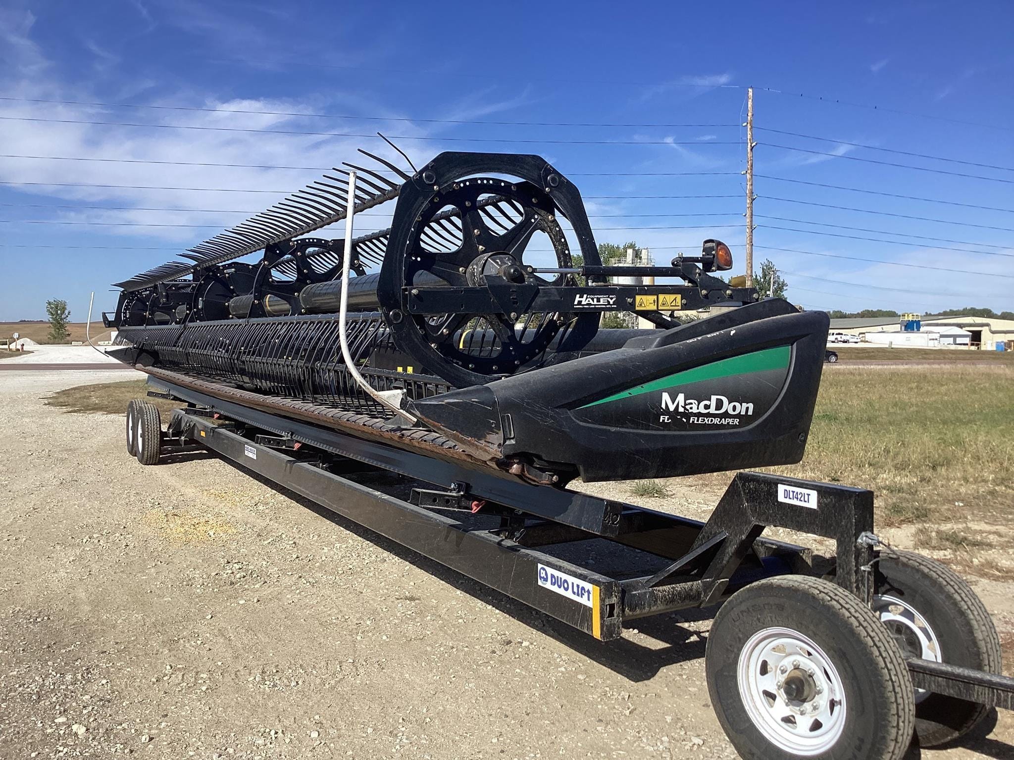 2013 MacDon FD75S Equipment Image0