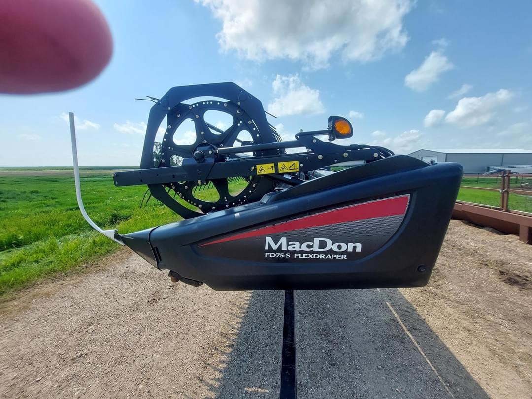 Image of MacDon FD75S Primary image