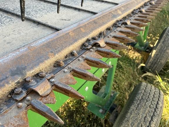 Image of MacDon FD75-35 equipment image 4