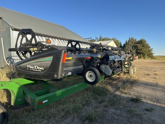 2013 MacDon FD75-35 Equipment Image0