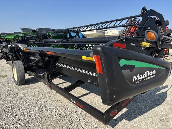 Image of MacDon FD75 equipment image 1
