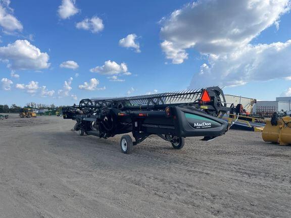 Image of MacDon FD75D equipment image 2