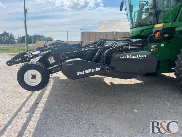 Image of MacDon PW7 equipment image 3