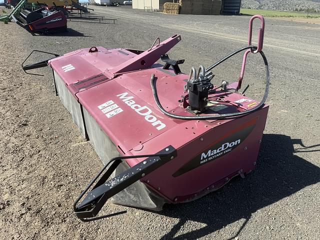 Image of MacDon R85 equipment image 1