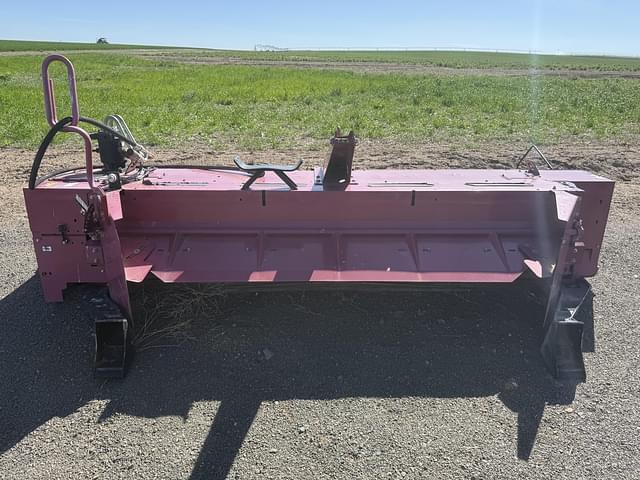 Image of MacDon R85 equipment image 4
