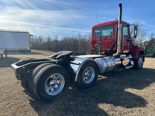 Image of Mack CHU equipment image 2