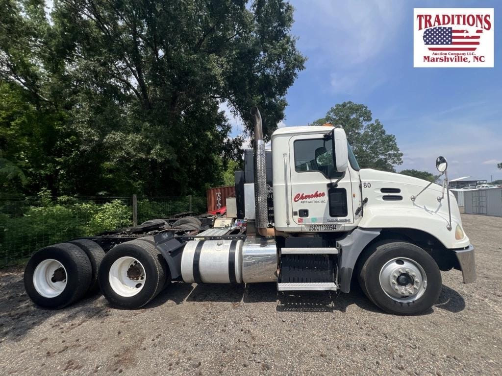 2013 Mack CXU Equipment Image0