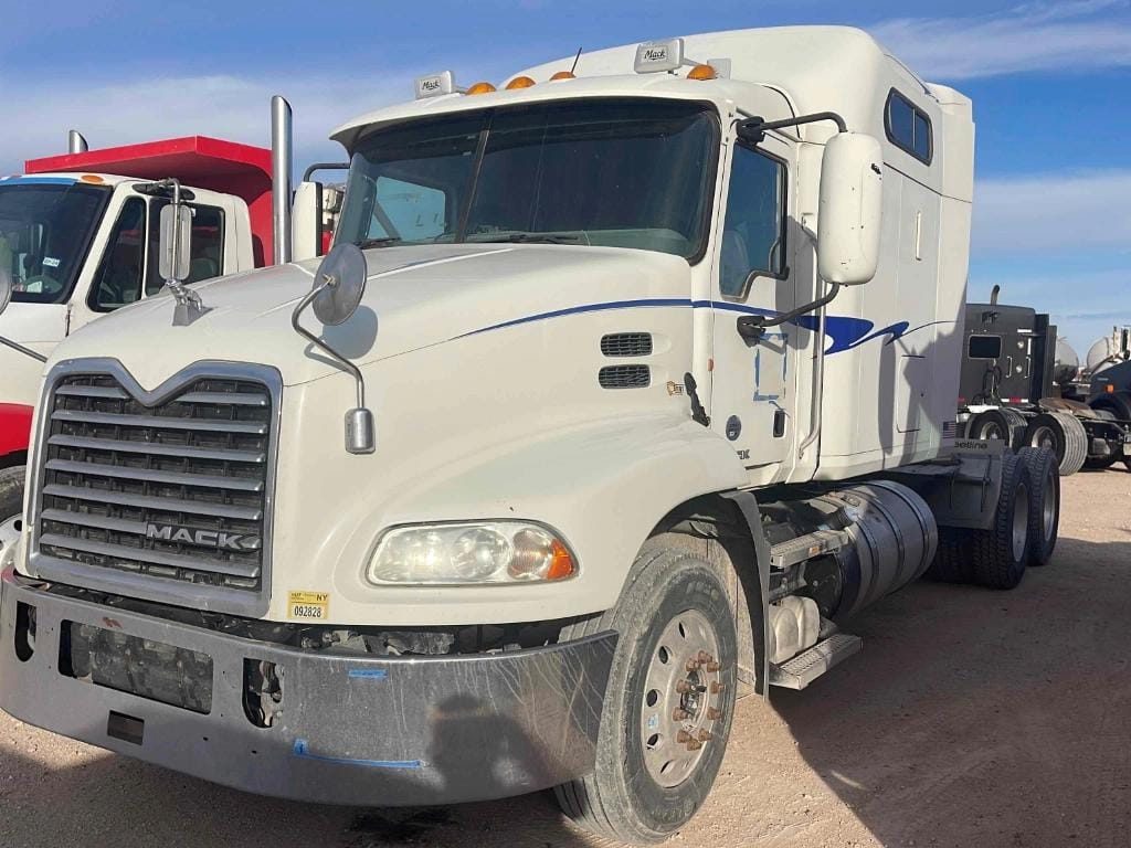 Main image Mack CXU613