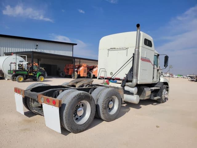 Image of Mack CXU613 equipment image 4