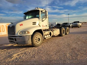 Main image Mack CXU613