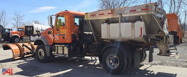 Image of Mack Granite equipment image 1