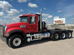 2013 Mack Granite GU713 Image