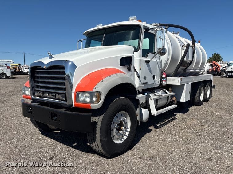 2013 Mack GU713 Equipment Image0