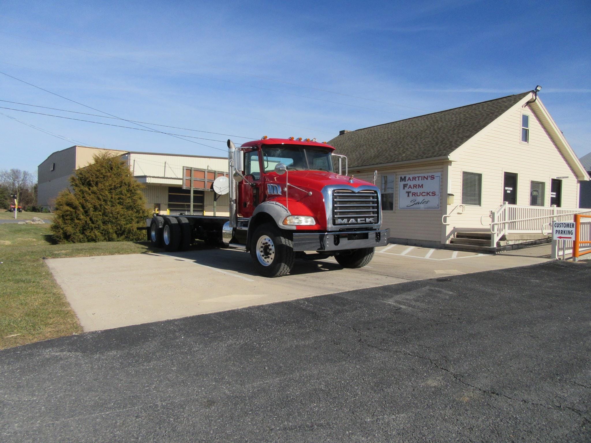 2013 Mack GU813 Equipment Image0