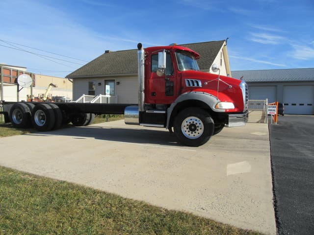 Image of Mack GU813 equipment image 2