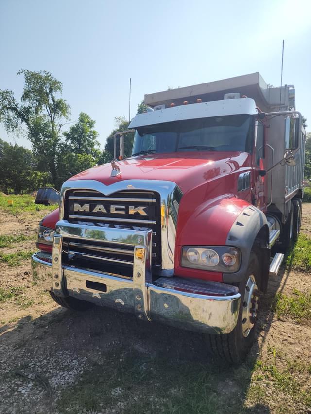 Image of Mack Granite equipment image 1