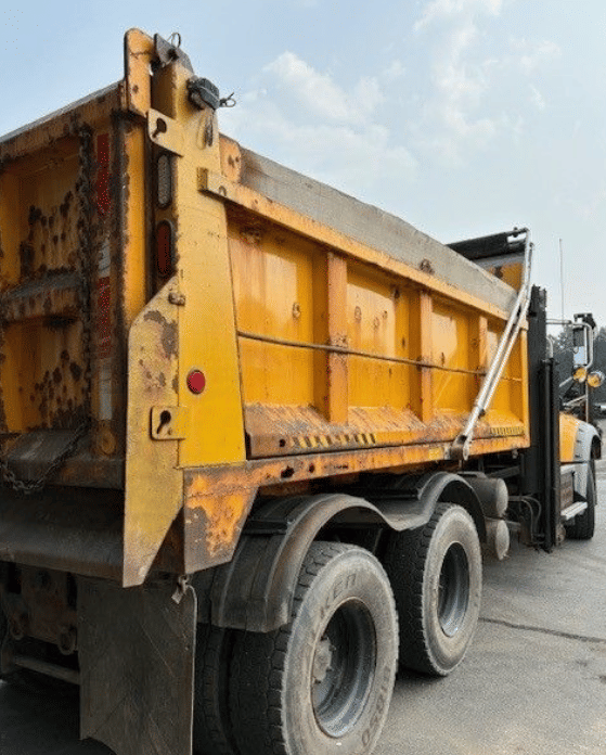 Image of Mack GU713 equipment image 4