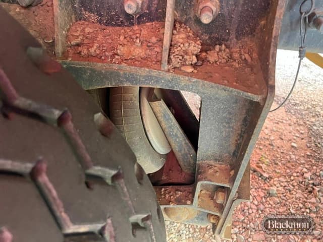 Image of Mack GU713 equipment image 4