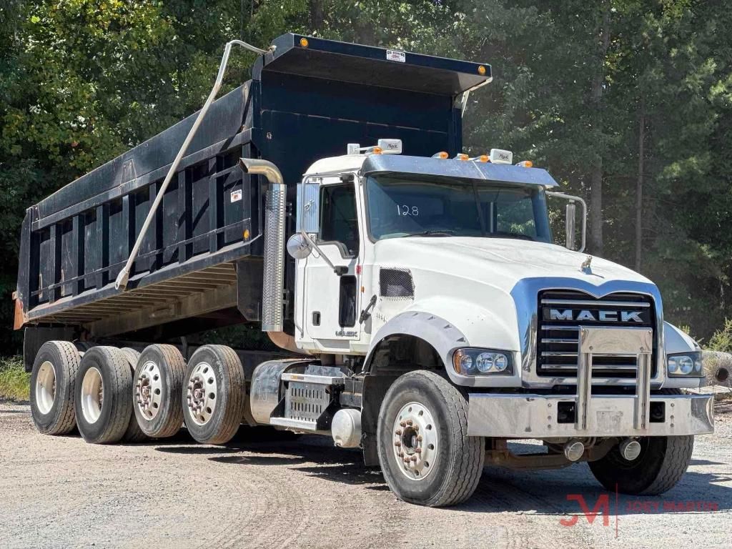 2013 Mack GU713 Equipment Image0
