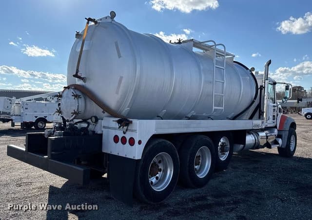 Image of Mack GU713 equipment image 4