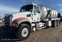 2013 Mack GU713 Image