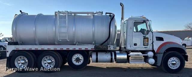 Image of Mack GU713 equipment image 3