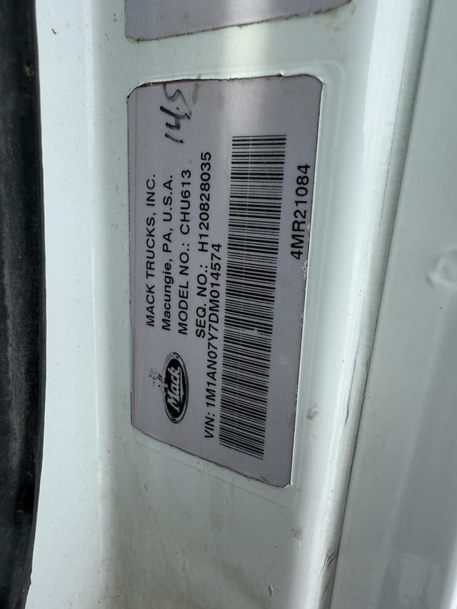 Image of Mack Pinnacle CHU613 equipment image 1