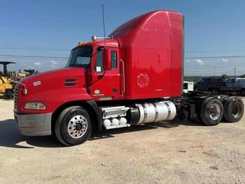 Main image Mack Pinnacle CXU613