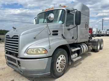 Main image Mack Pinnacle CXU613