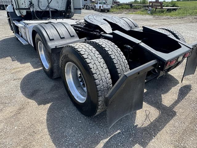 Image of Mack Pinnacle CXU613 equipment image 3