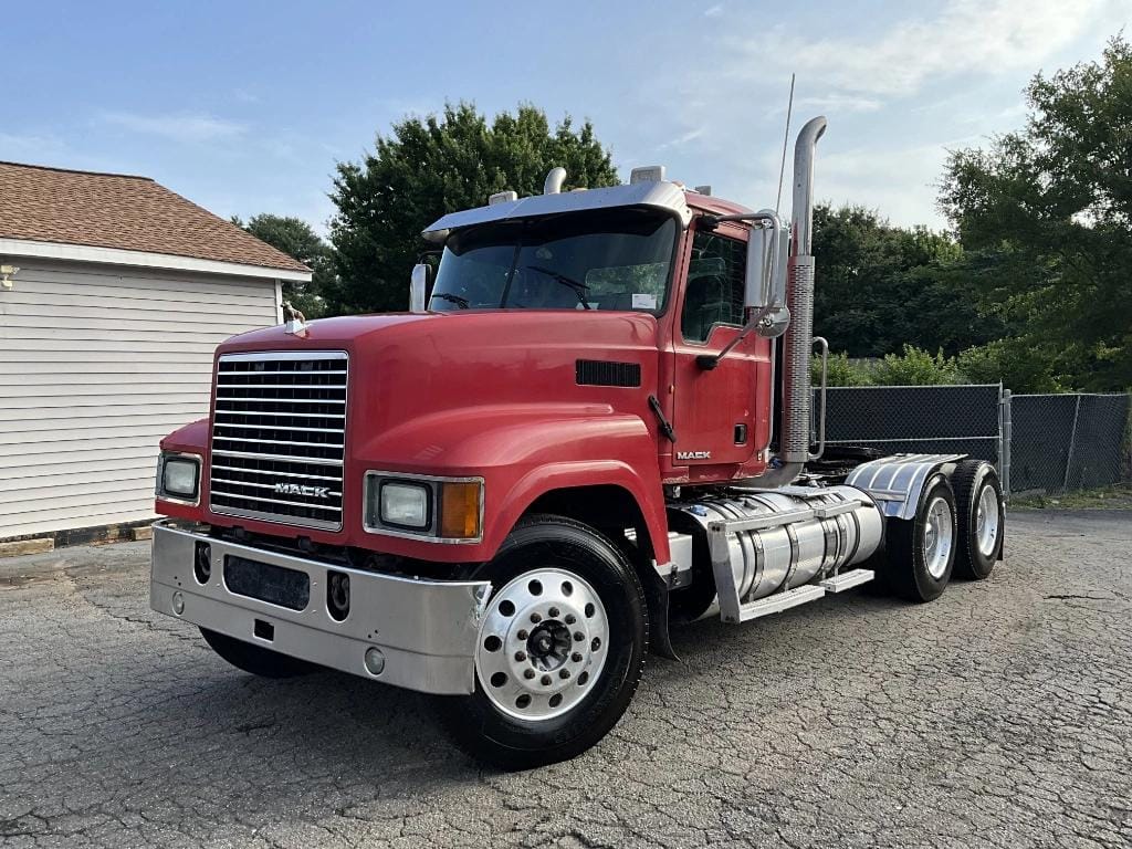 2013 Mack Pinnacle Equipment Image0
