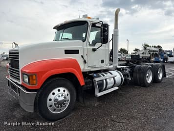 Main image Mack Pinnacle
