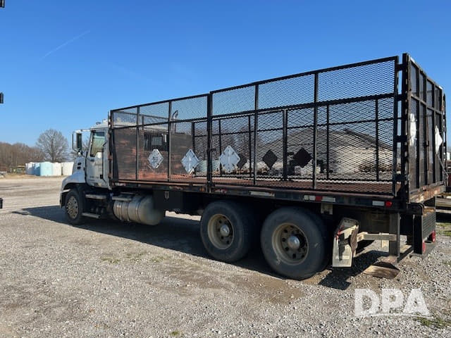 Image of Mack Pinnacle equipment image 3