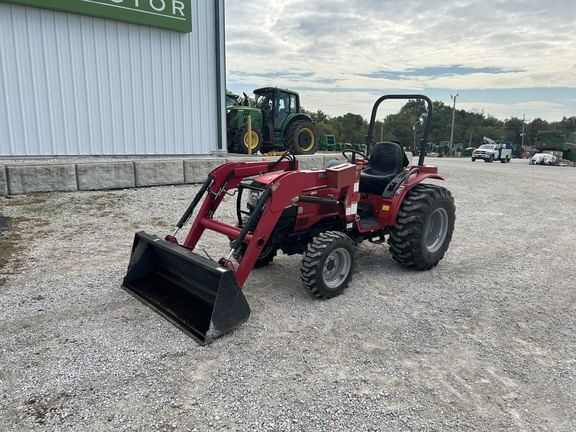 2013 Mahindra 3616 Equipment Image0