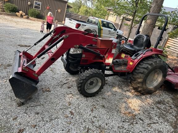 Image of Mahindra 3616 equipment image 1