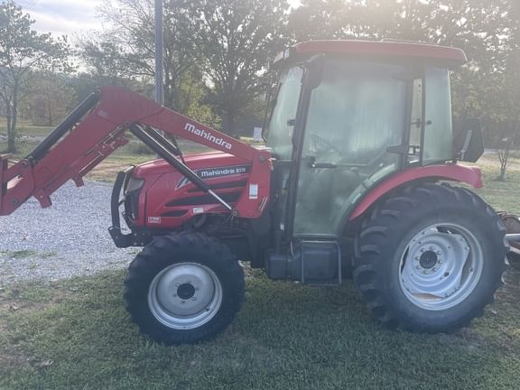 2013 Mahindra 6010 Equipment Image0