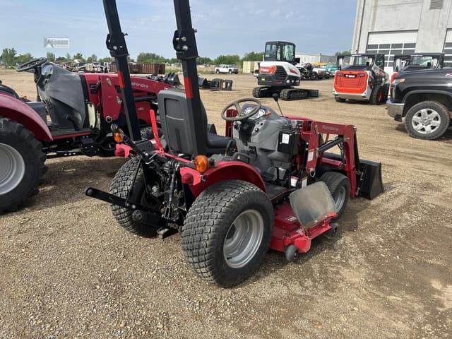 Image of Mahindra Max 22 equipment image 3