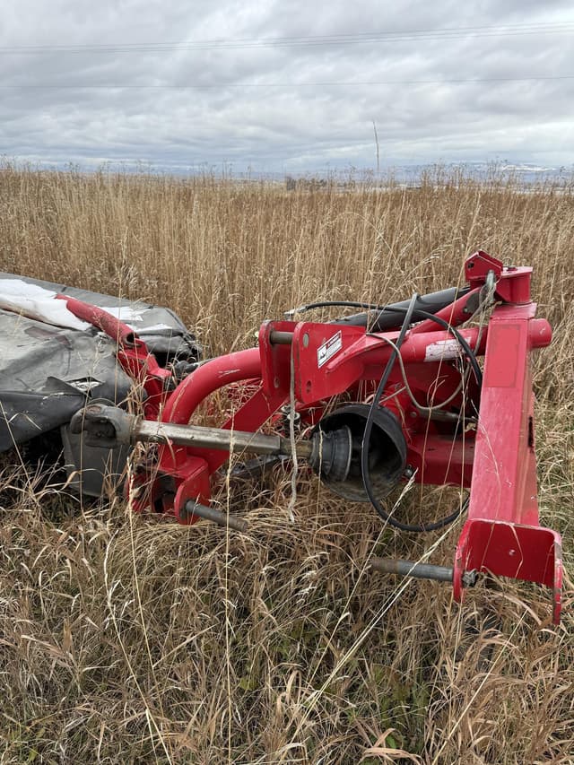 Image of Massey Ferguson 1330 equipment image 2