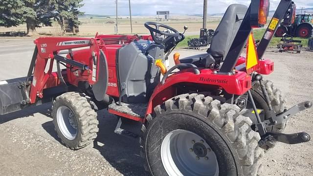 Image of Massey Ferguson 1526 equipment image 3